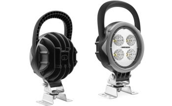 Lampa robocza z diodami LED, uchwytem omega i wbudowanym złączem AMP SuperSeal