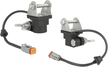 Obejma ze złączem nasadowym i złączem Deutsch