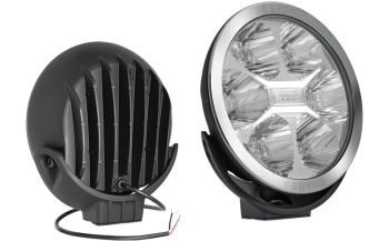 Drogowy reflektor z diodami LED i chromowaną ramką (liczba cechowania 50)