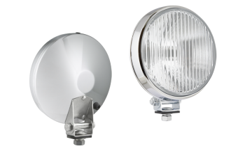 Przeciwmgłowy (przeciwmgielny) reflektor halogenowy w metalowej chromowanej obudowie