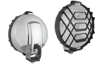 Przeciwmgłowy (przeciwmgielny) reflektor halogenowy w chromowanej obudowie